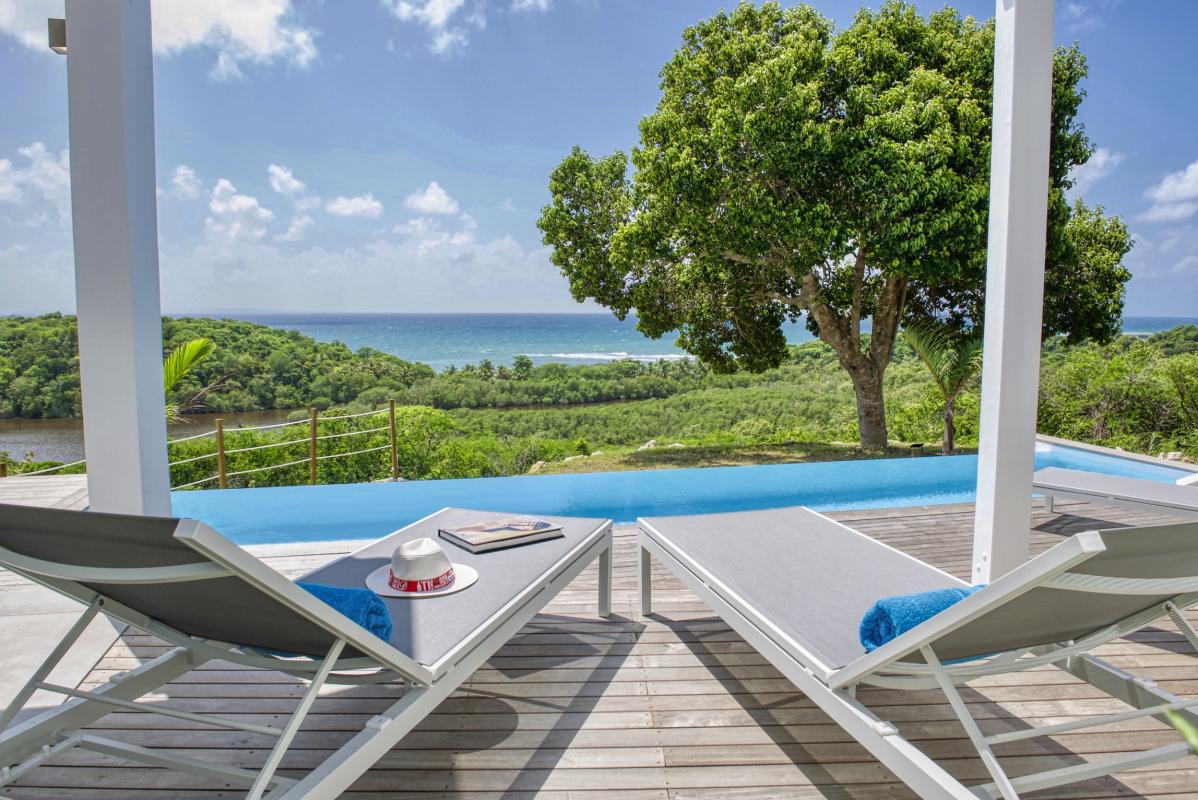 3.Location villa piscine vue mer Sainte Anne Guadeloupe